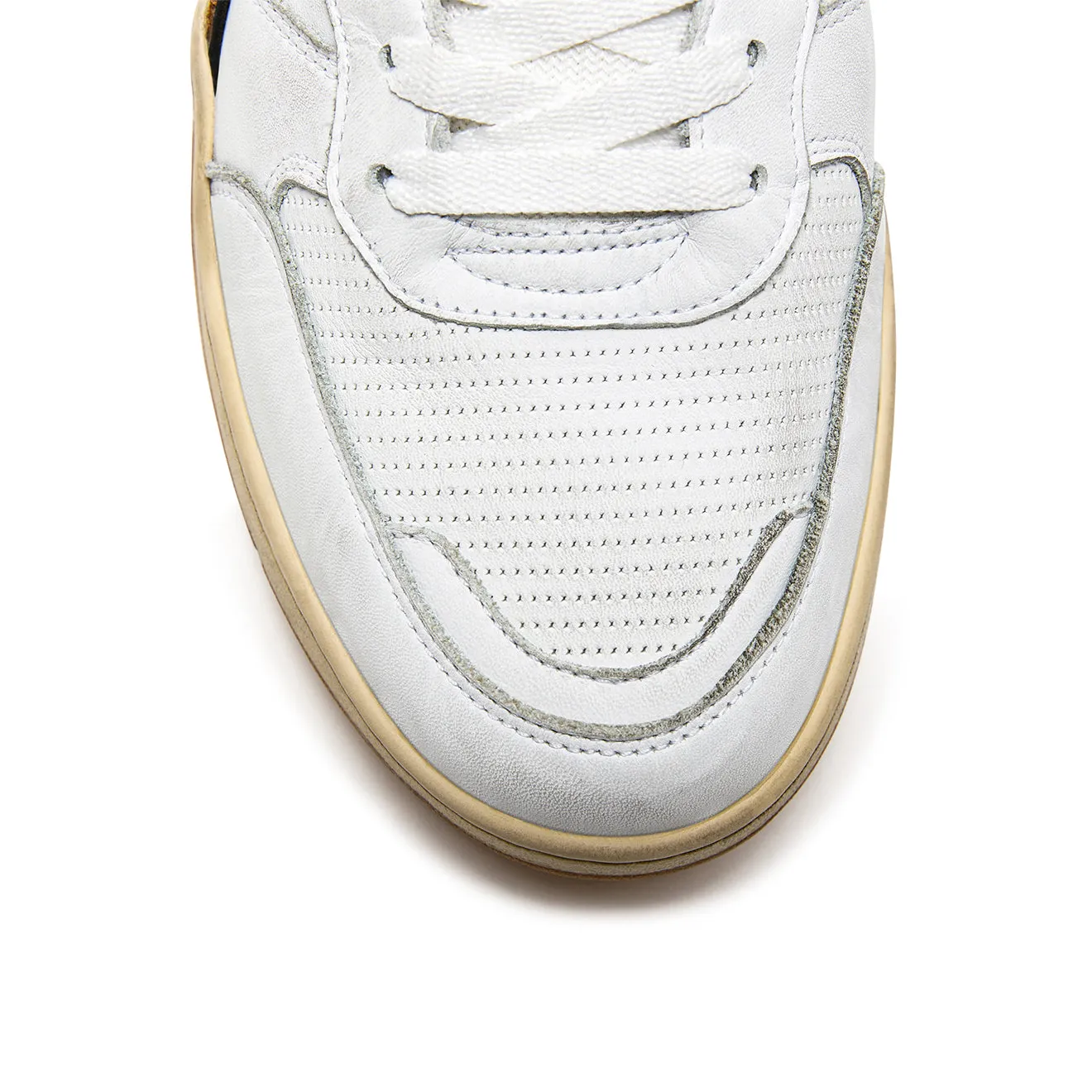 Diadora B.560 Used Trainer White / Beige Doe Shoes Diadora