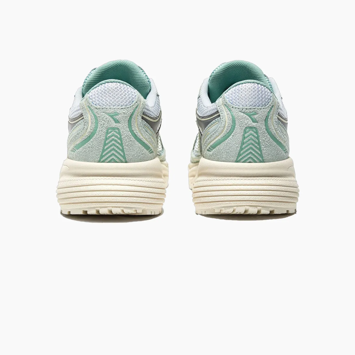 Diadora Mythos Star