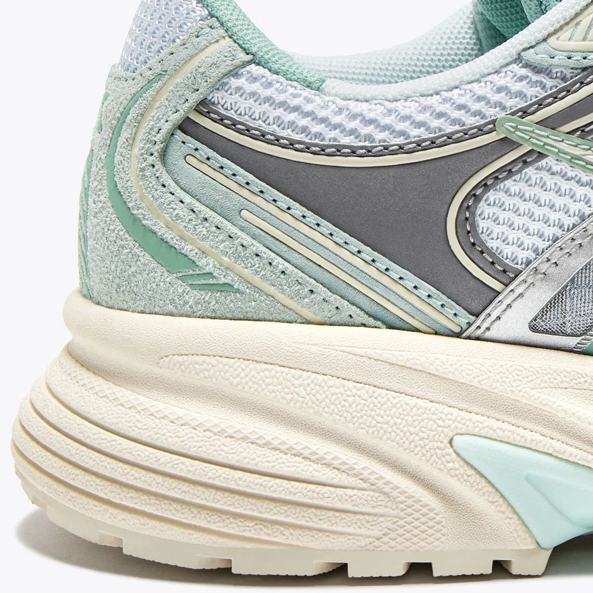Diadora Mythos Star