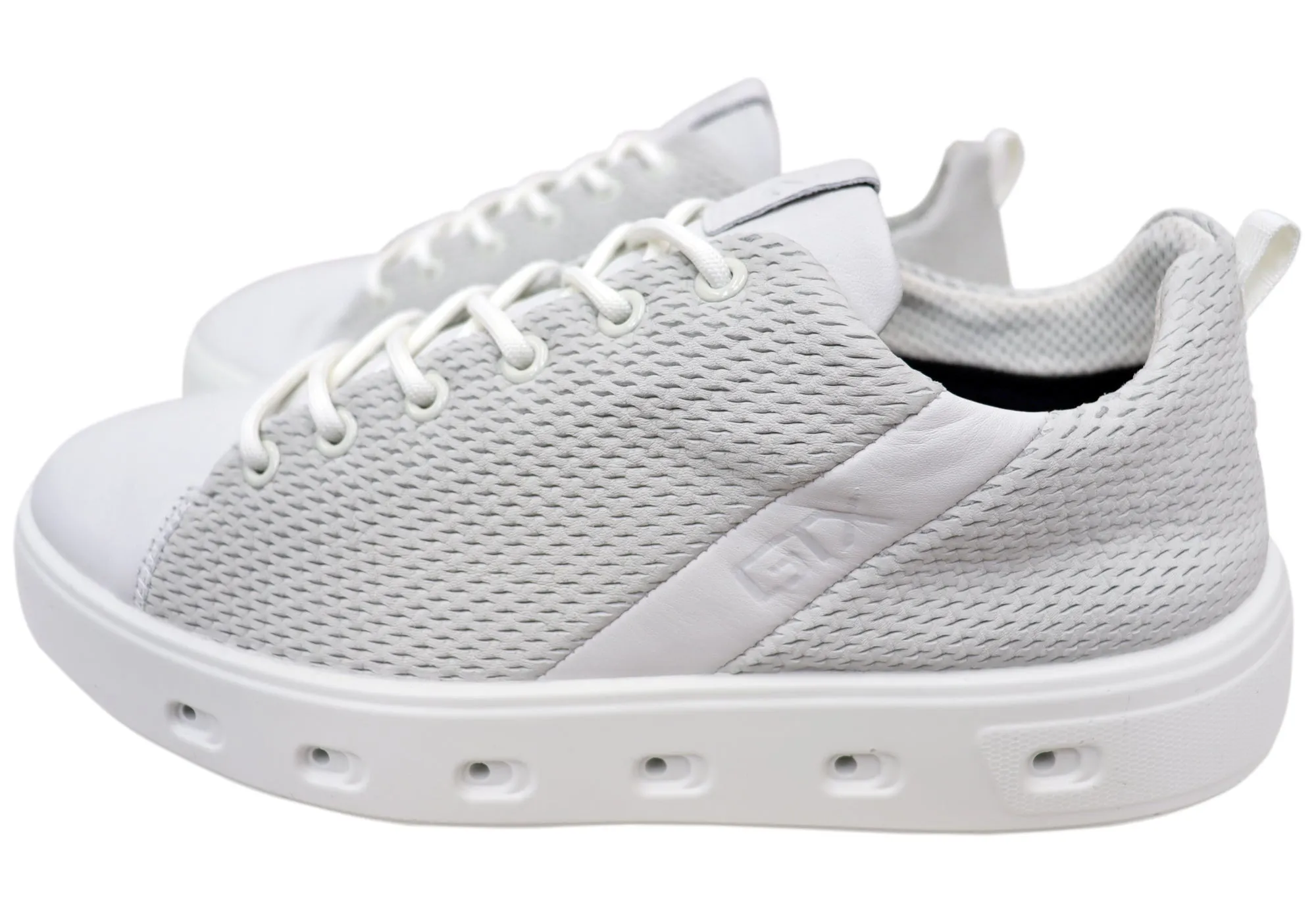 ECCO Womens Street 720 Comfortable Casual Lace Up Sneakers Shoes ecco Shoes