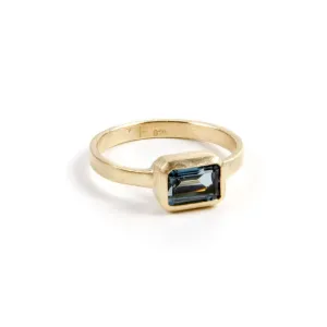 Fairley London Blue Topaz Deco Ring Shoes_Fairley