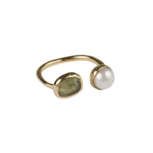 Fairley Pearl and Green Sapphire ring Shoes_Fairley