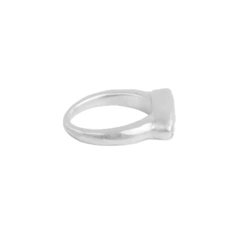 Fairley Pearl Bar Ring Silver Shoes_Fairley