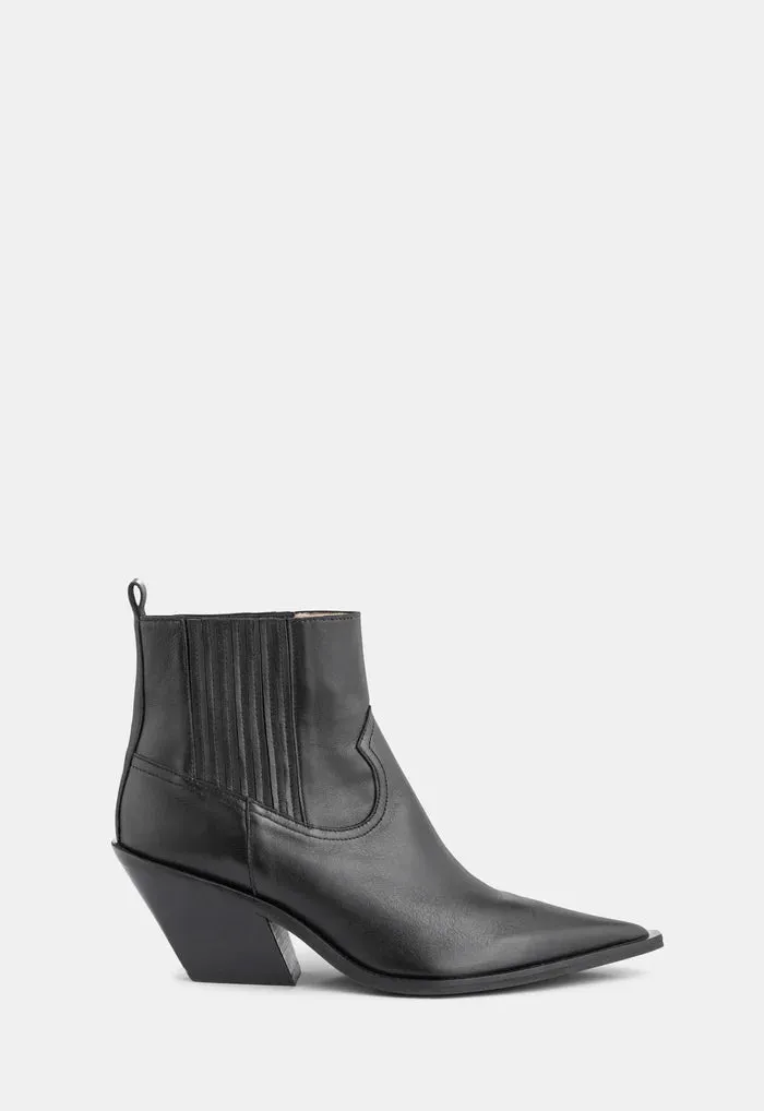 Ivylee Ellison Black Shoes_Ivy-Lee