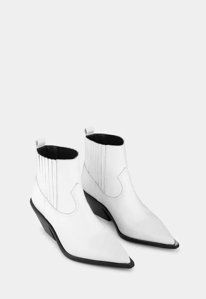 Ivylee Ellison White Shoes_Ivy-Lee
