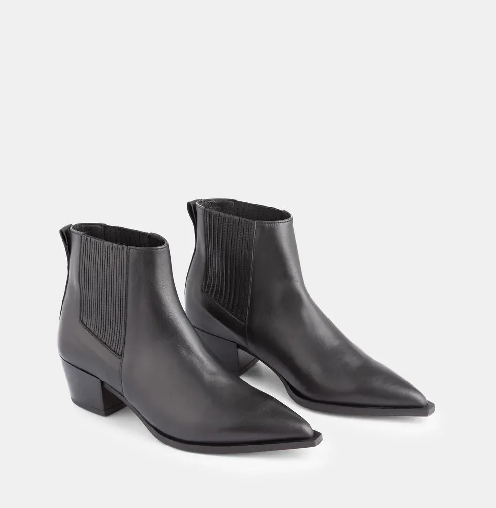 Ivylee Gayle Black Shoes_Ivy-Lee