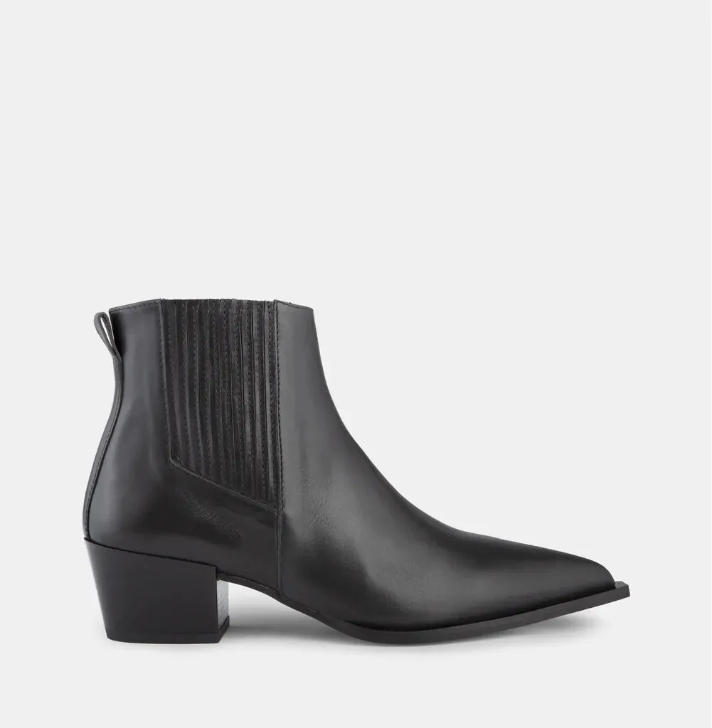 Ivylee Gayle Black Shoes_Ivy-Lee