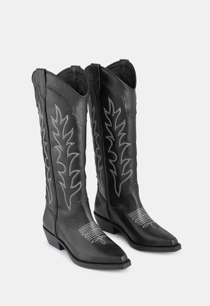 Ivylee Gwen Black Shoes_Ivy-Lee
