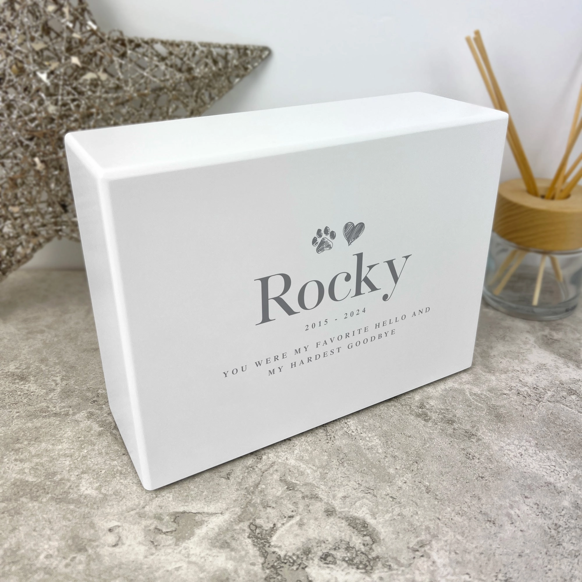 Personalised Heart & Paw Print Cremation Urn For Pets Ashes | 1.09 Litres poultry halters,bird leash