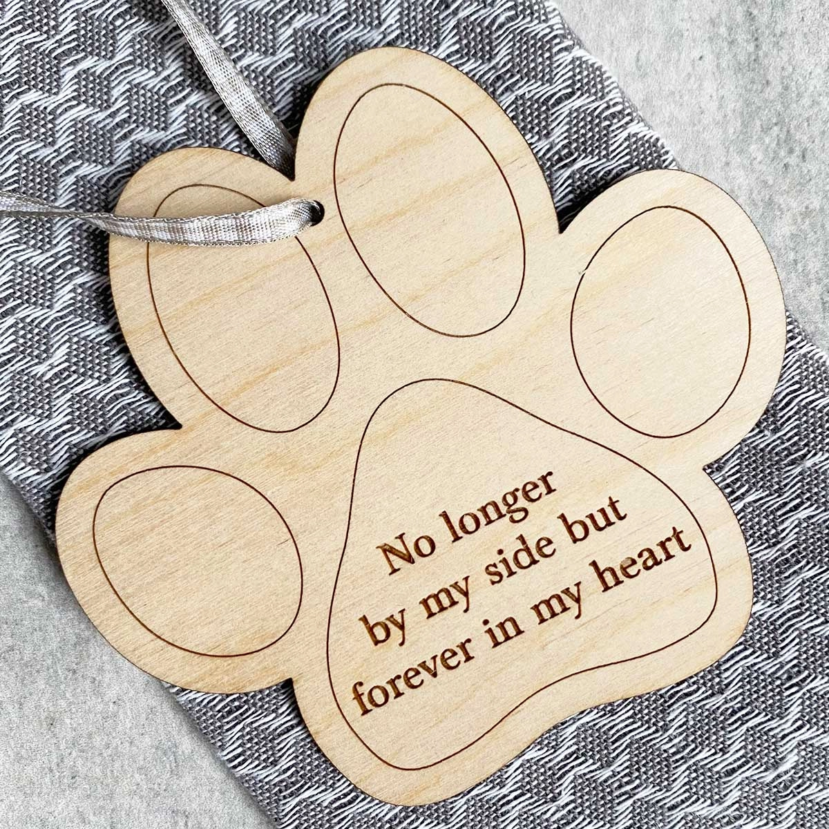 Wooden Memorial Paw Print Hanging Decoration 'Forever in my Heart' poultry halters,bird leash